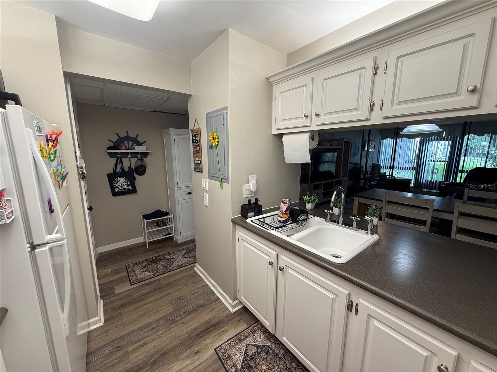 LAKEVIEW OF LARGO - Residential