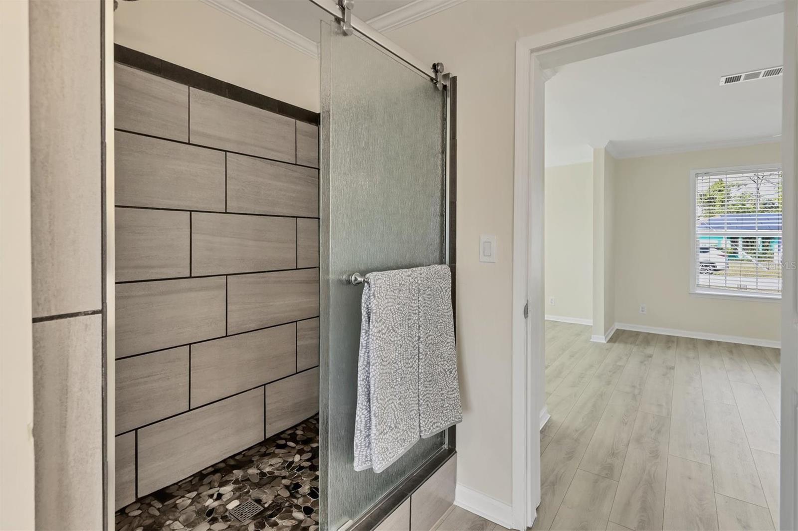 SOUTH VENICE - Residential