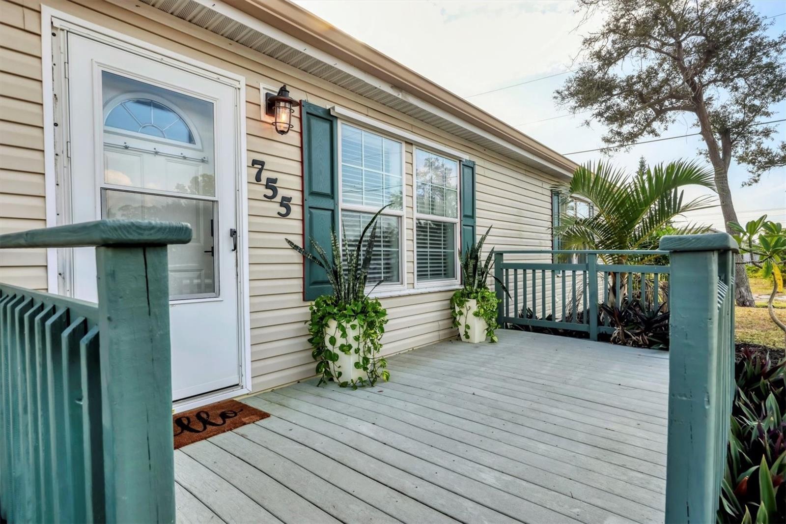 SOUTH VENICE - Residential