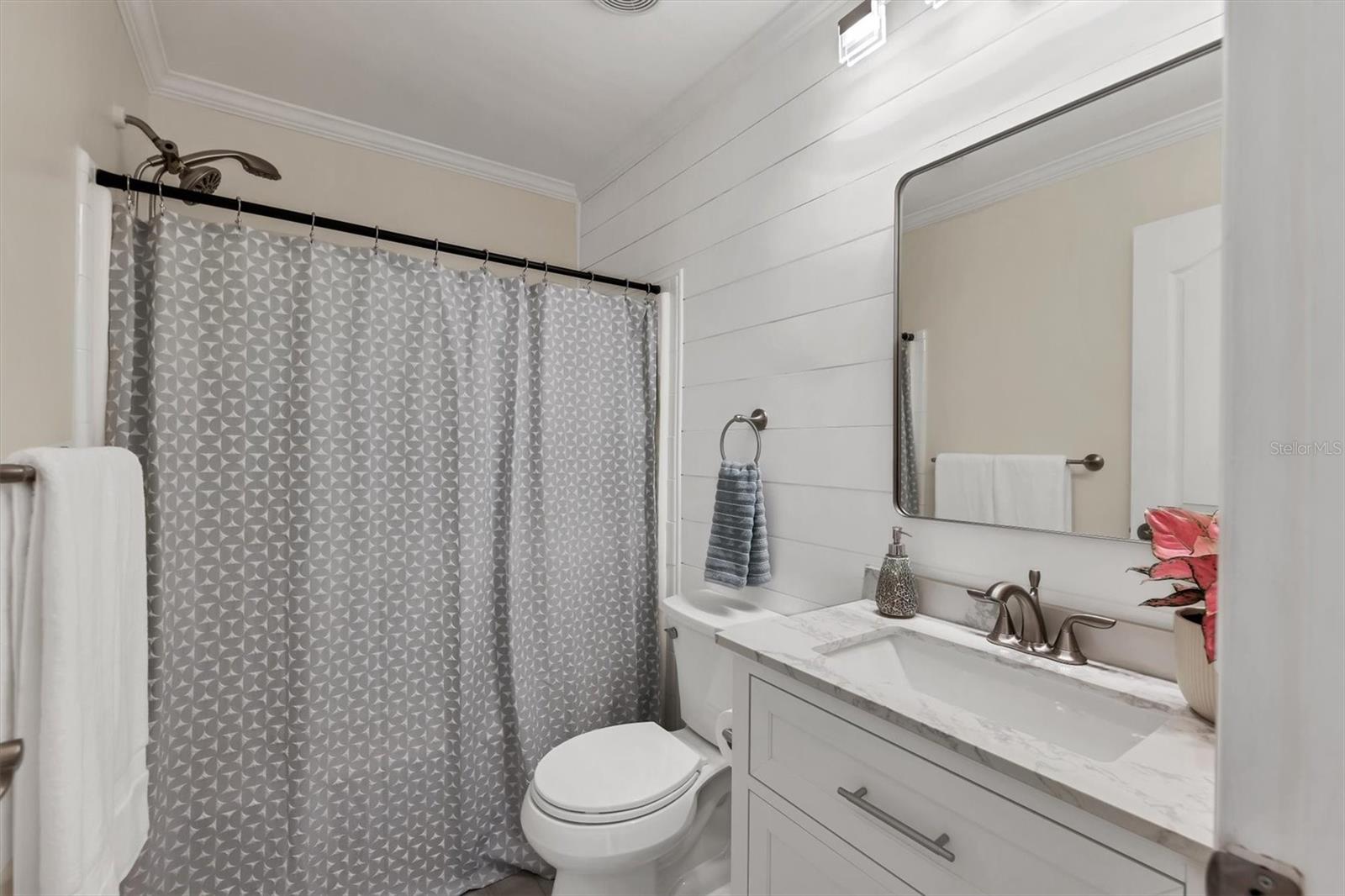 SOUTH VENICE - Residential