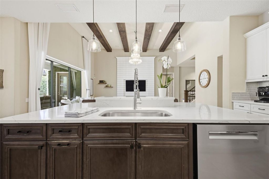 Photo of 5903 Alana Leigh Place, Lithia, FL 33547 (MLS # TB8498127)