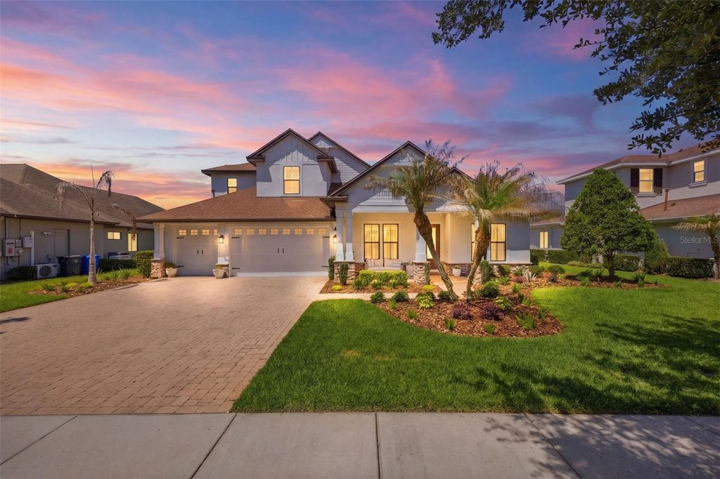 Photo of 5903 Alana Leigh Place, Lithia, FL 33547 (MLS # TB8498127)