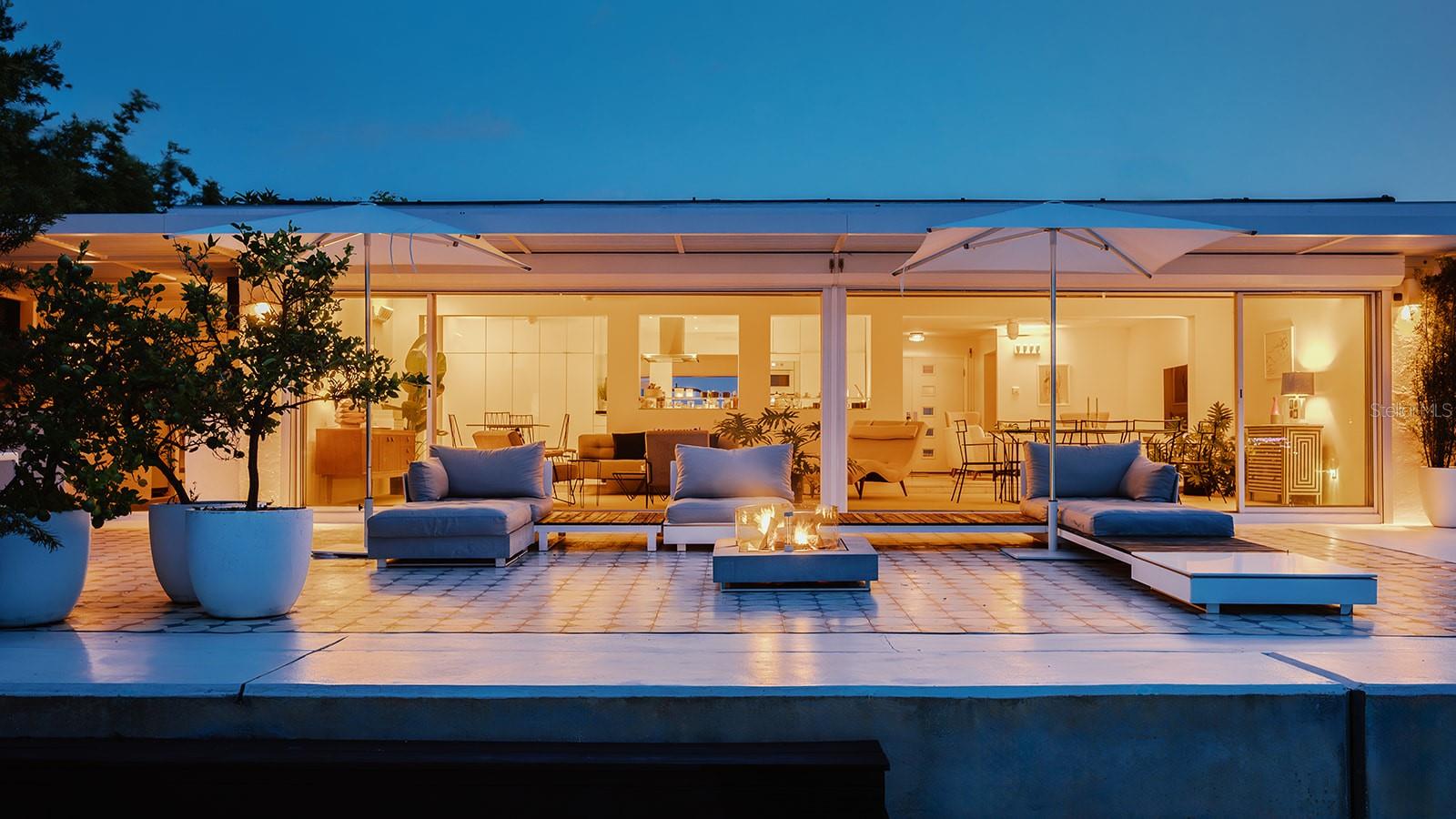 THREE PALMS POINT - Residential