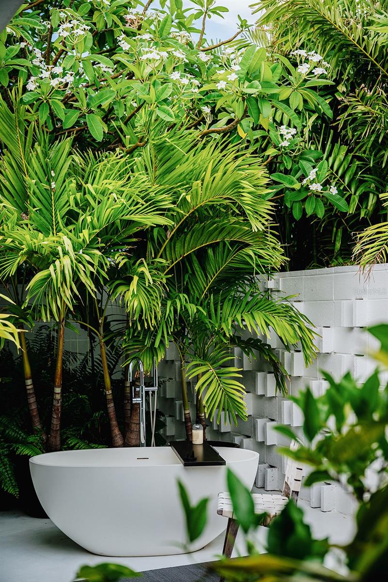 THREE PALMS POINT - Residential