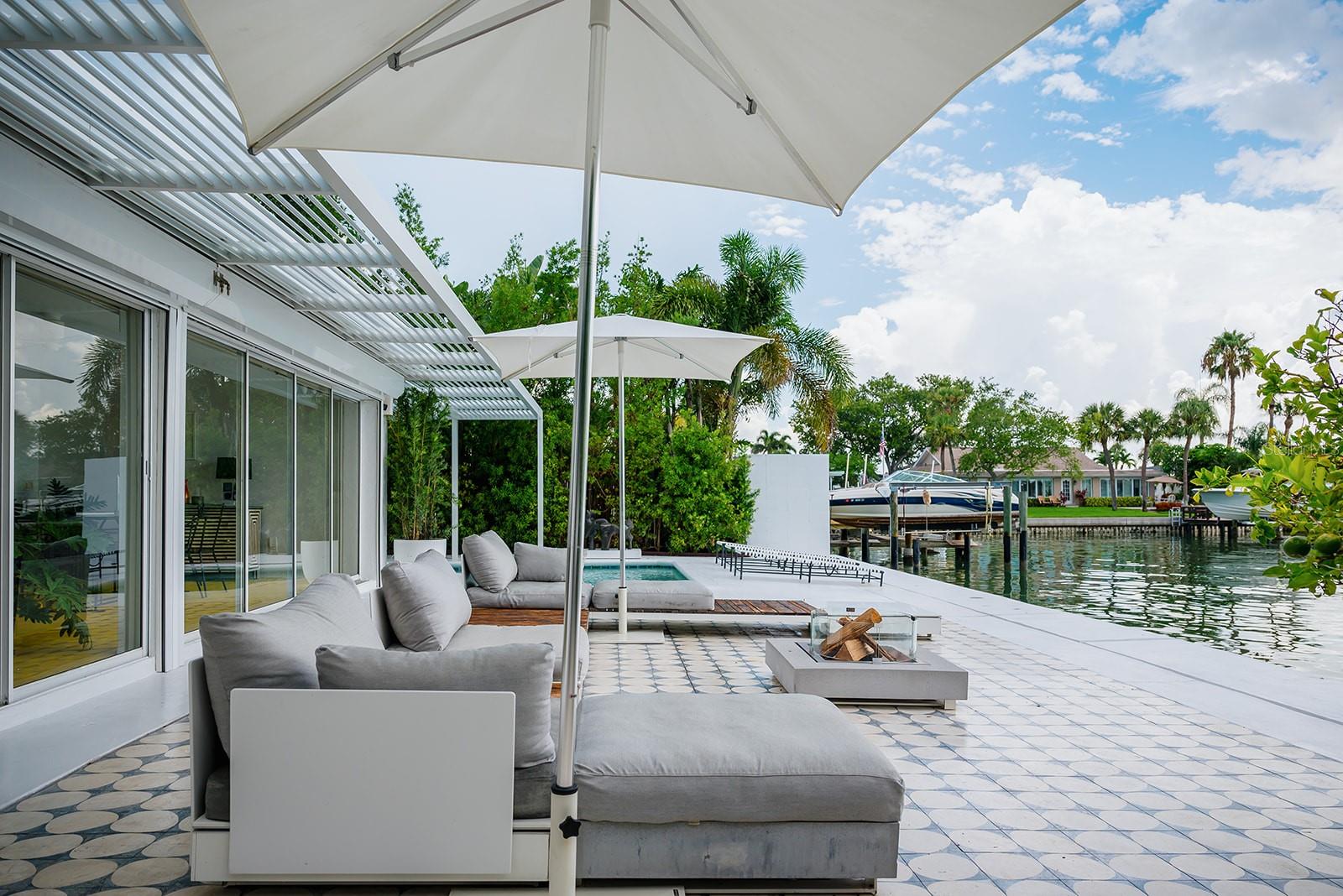 THREE PALMS POINT - Residential