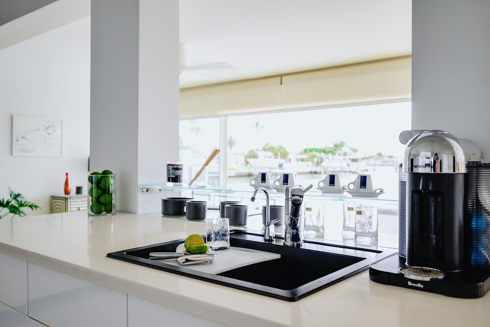 THREE PALMS POINT - Residential