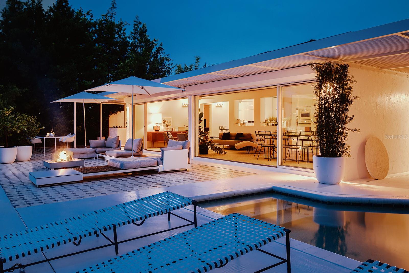 THREE PALMS POINT - Residential