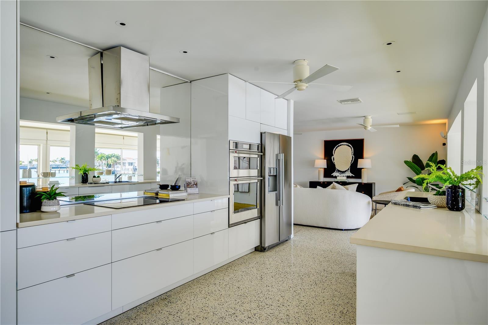 THREE PALMS POINT - Residential