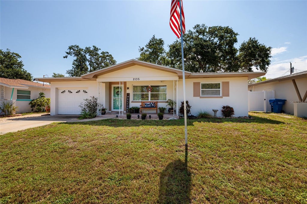 Photo of 2135 Pocahontas Drive, Largo, FL 33774 (MLS # TB8544331)
