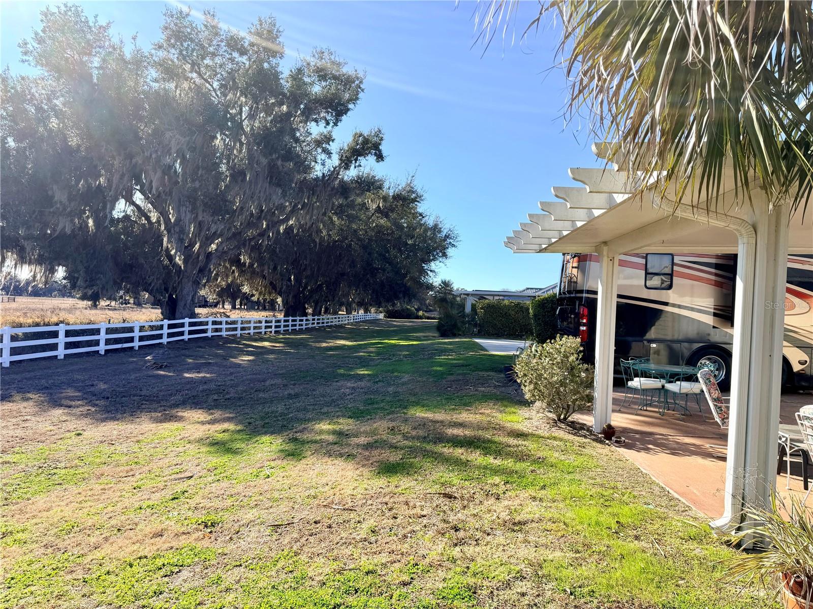 FLORIDA GRANDE MOTOR COACH RESIDENCE - Land