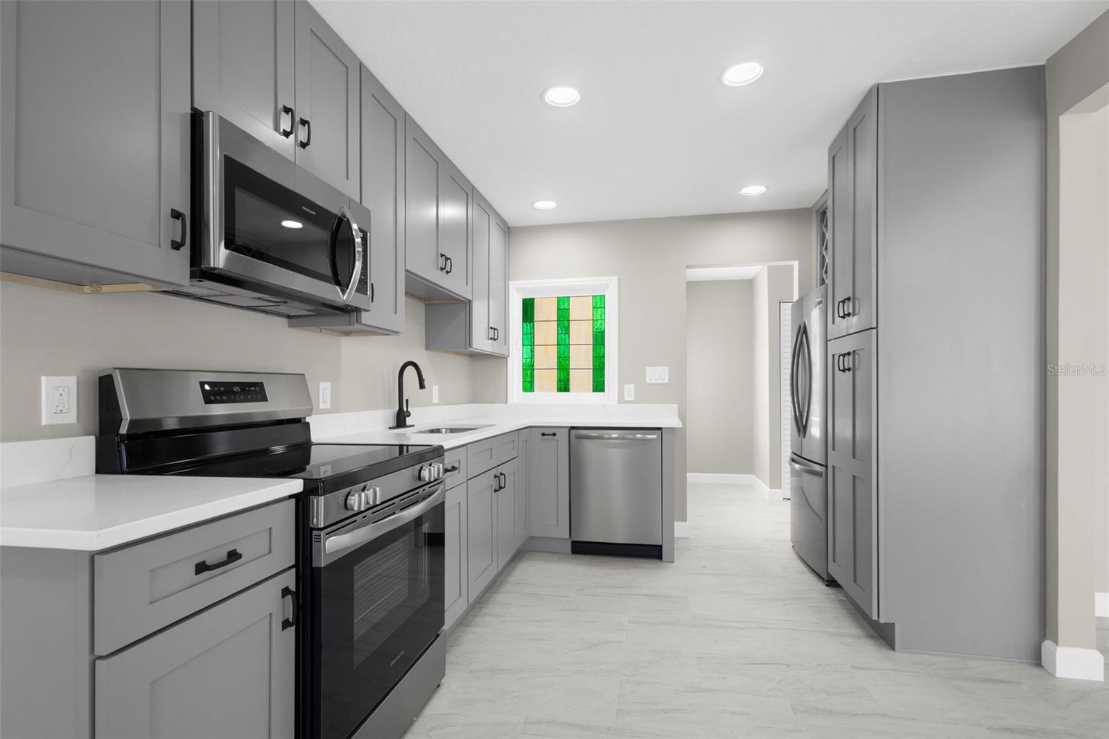 APOLLO BEACH UNIT TWO - Residential