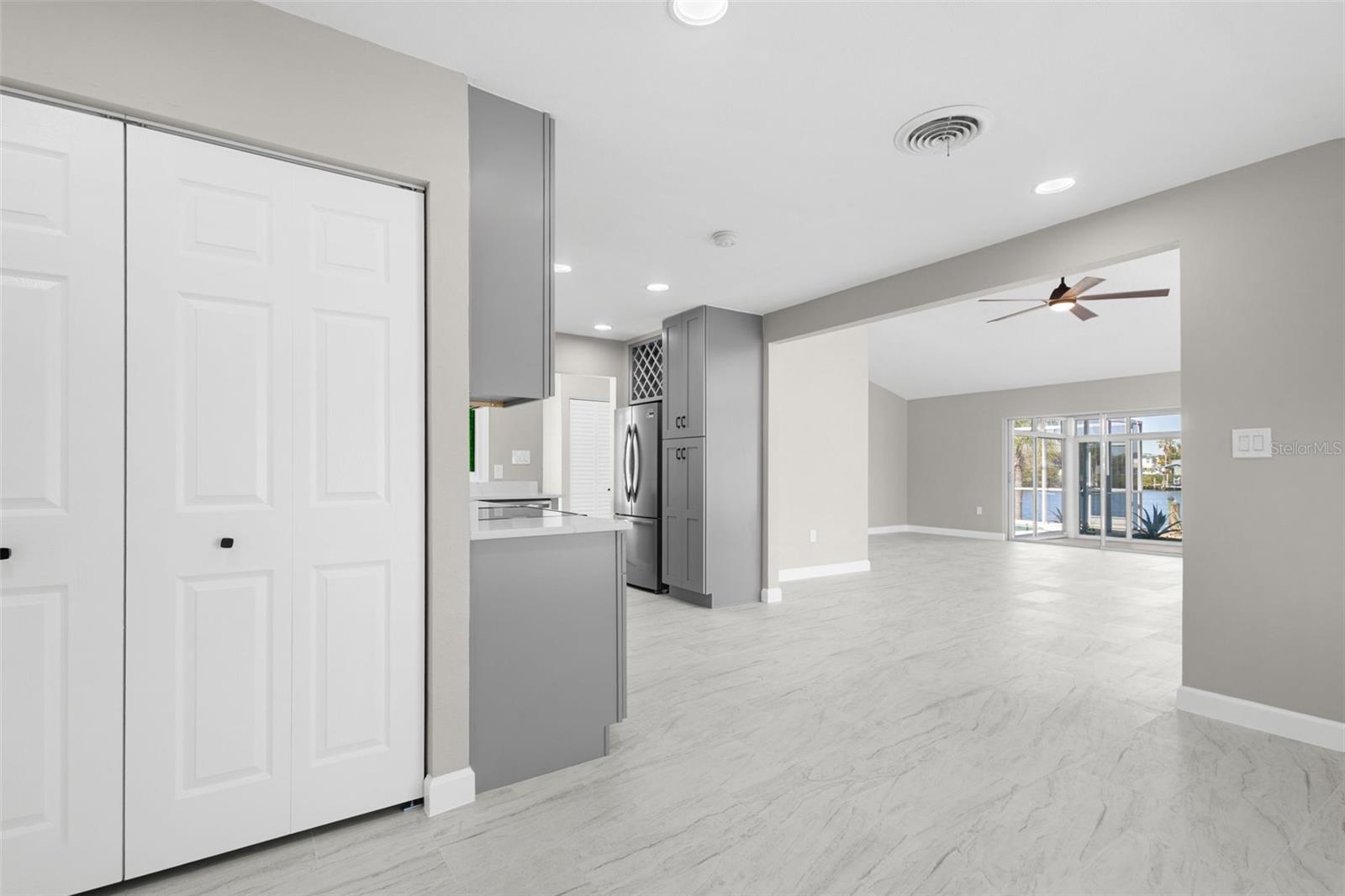 APOLLO BEACH UNIT TWO - Residential