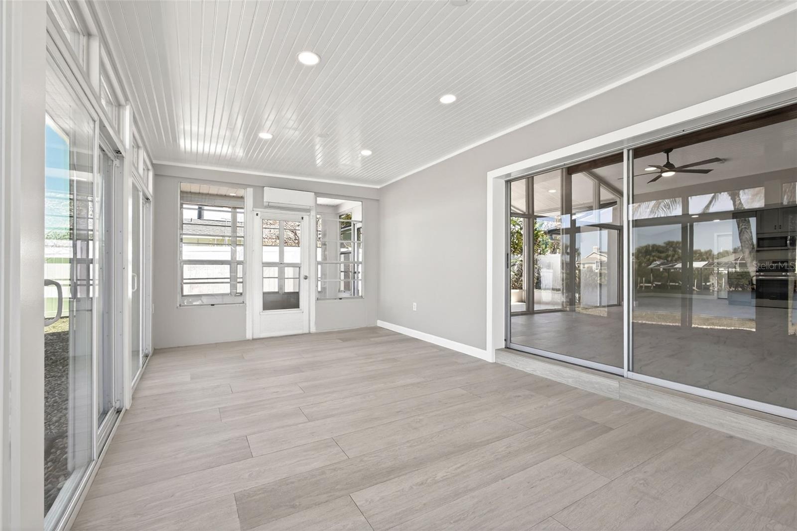 APOLLO BEACH UNIT TWO - Residential