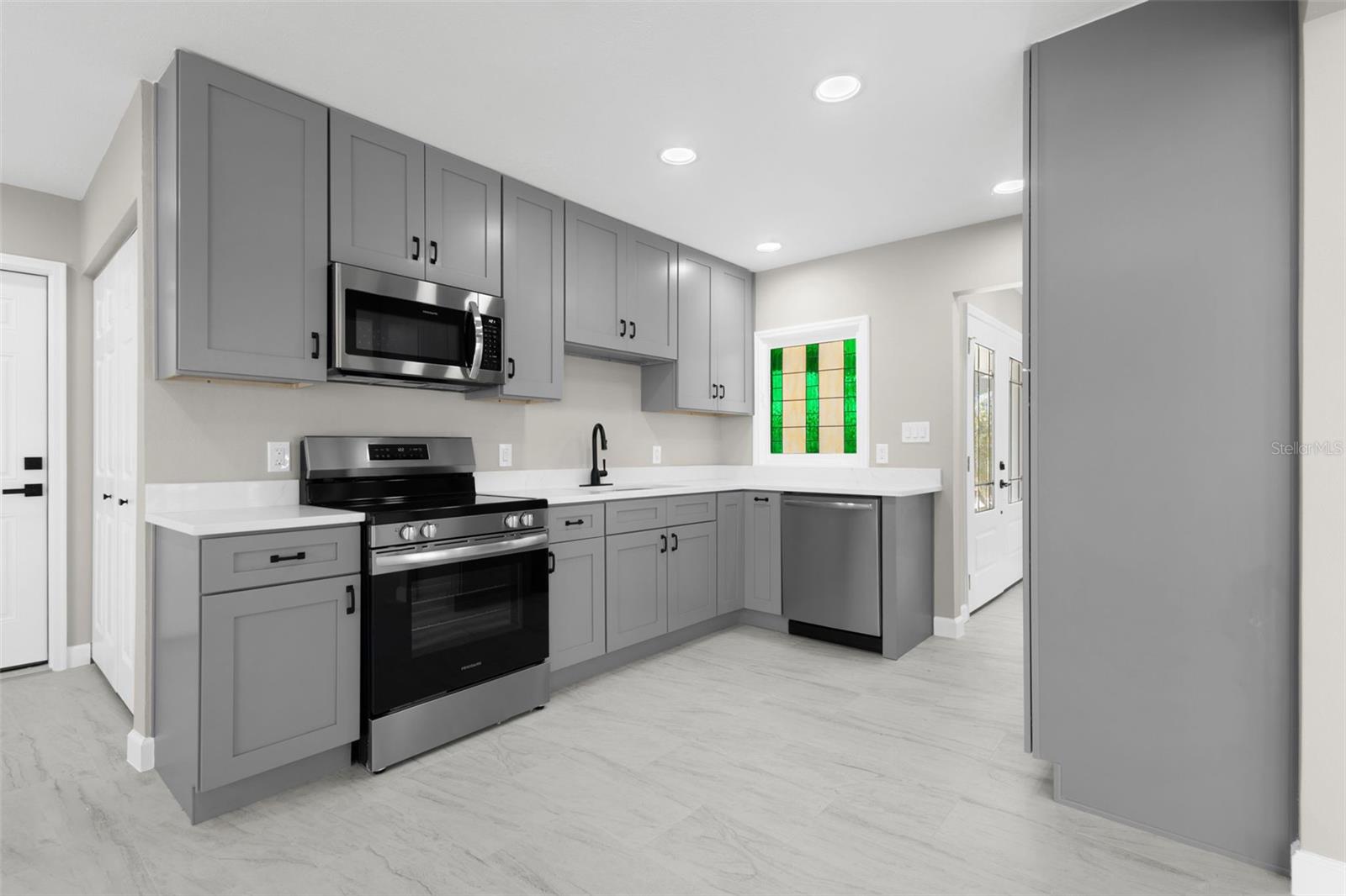 APOLLO BEACH UNIT TWO - Residential