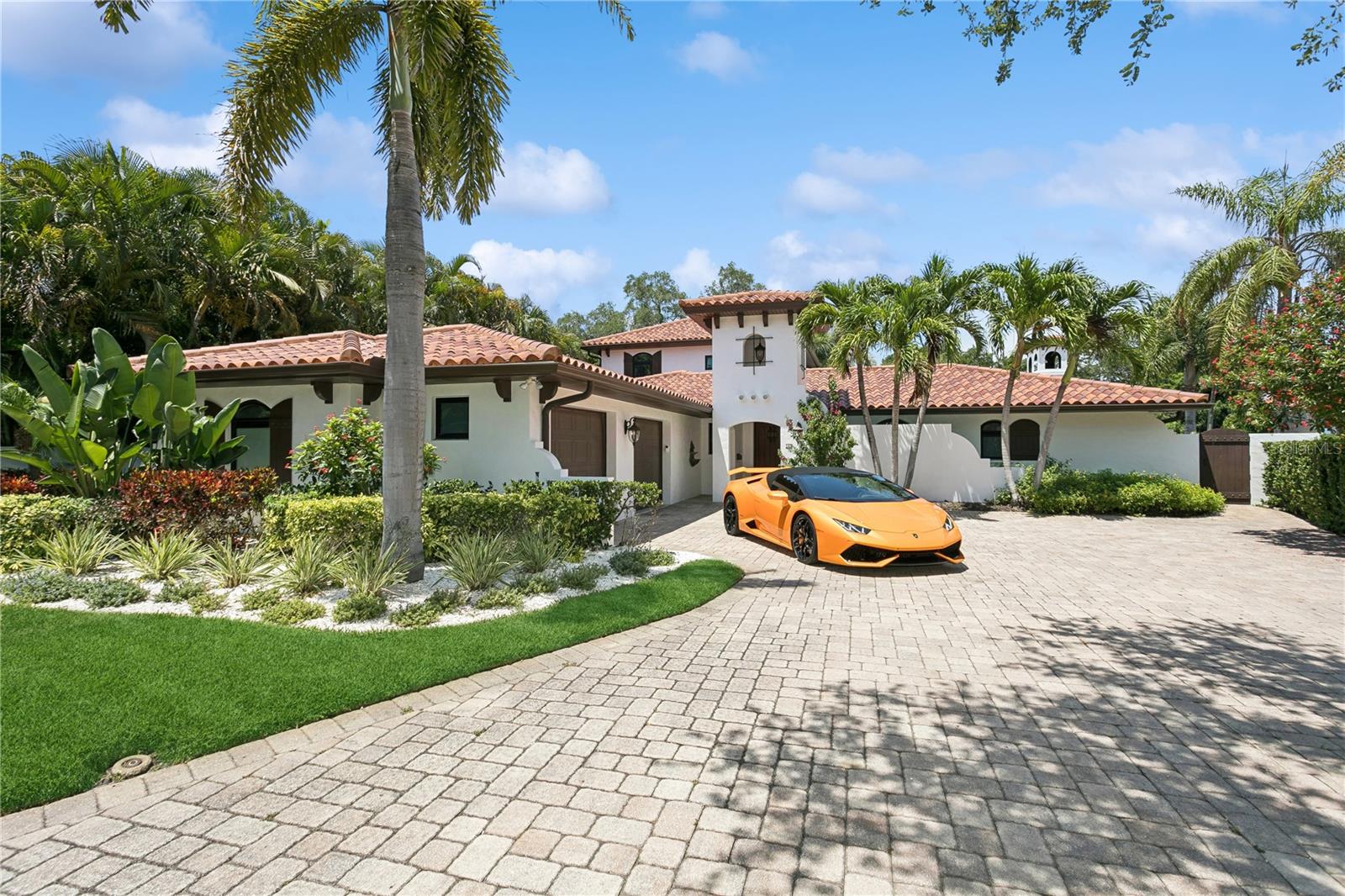 145 BAY POINT DRIVE NE