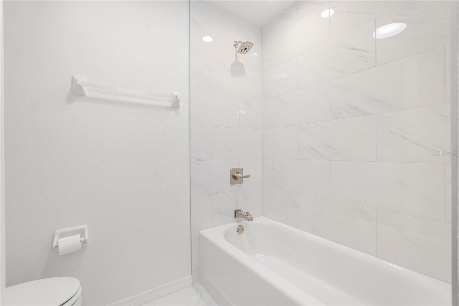 AURORA HOMES SUB - Residential