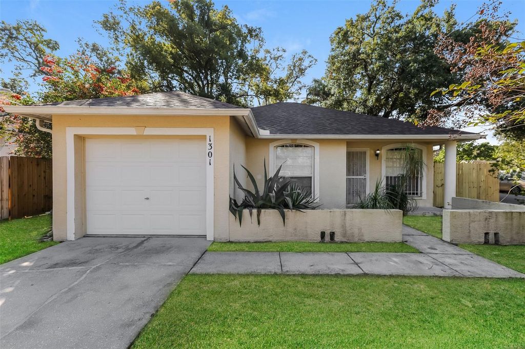 Photo of 1301 E Curtis Street, Tampa, FL 33603 (MLS # O6366426)