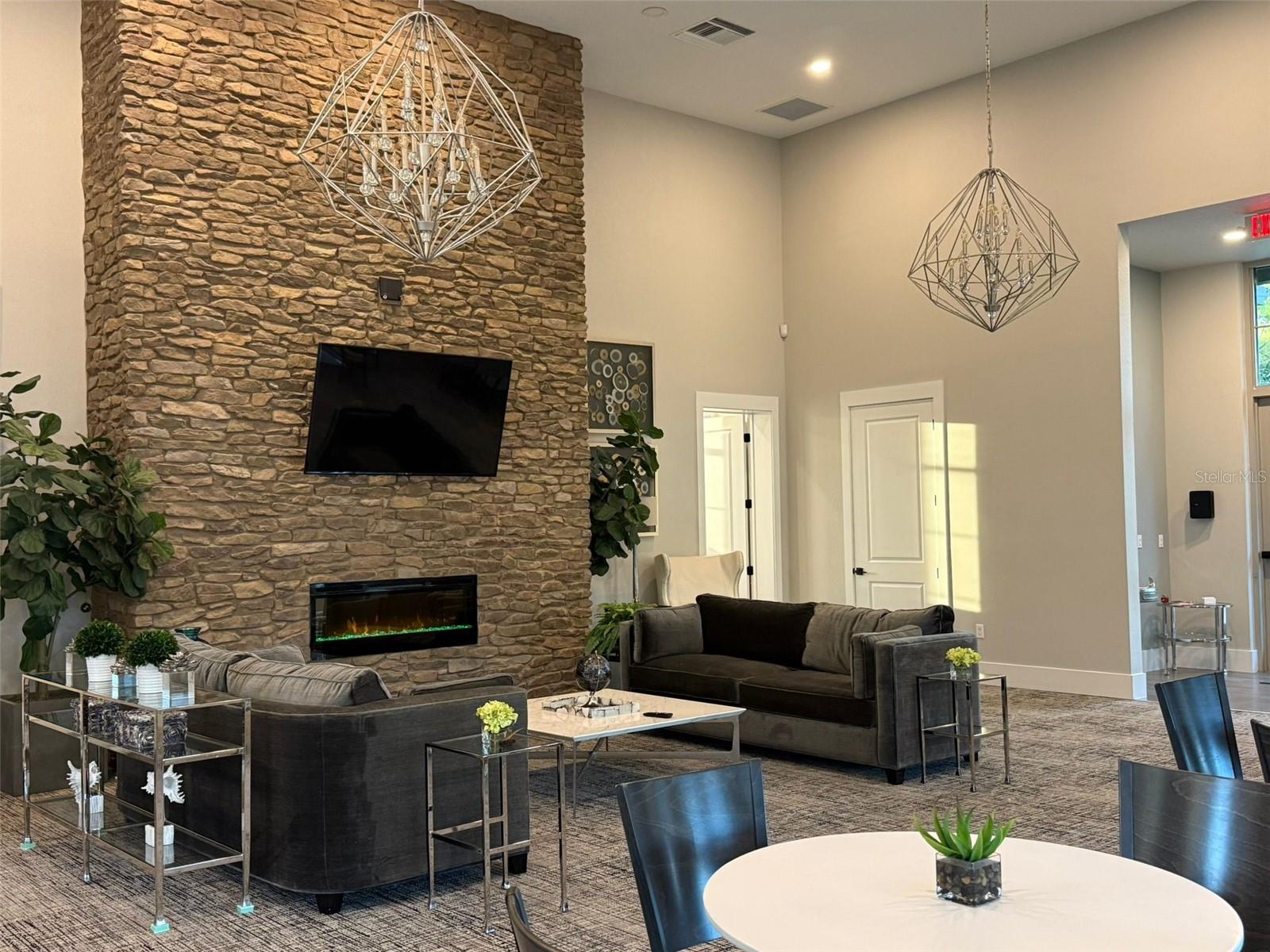 WATERSIDE ON JOHNS LAKE PH 1 - Residential Lease