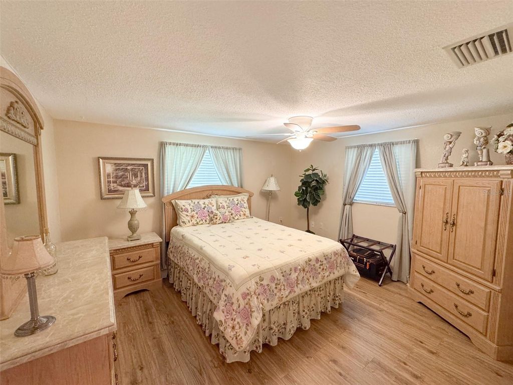 listing image 56