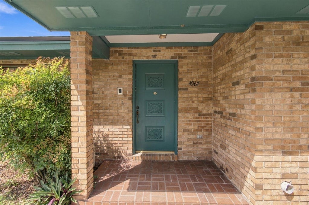 Photo of 4967 Stonecrest Drive, Lakeland, FL 33813 (MLS # L4965225)