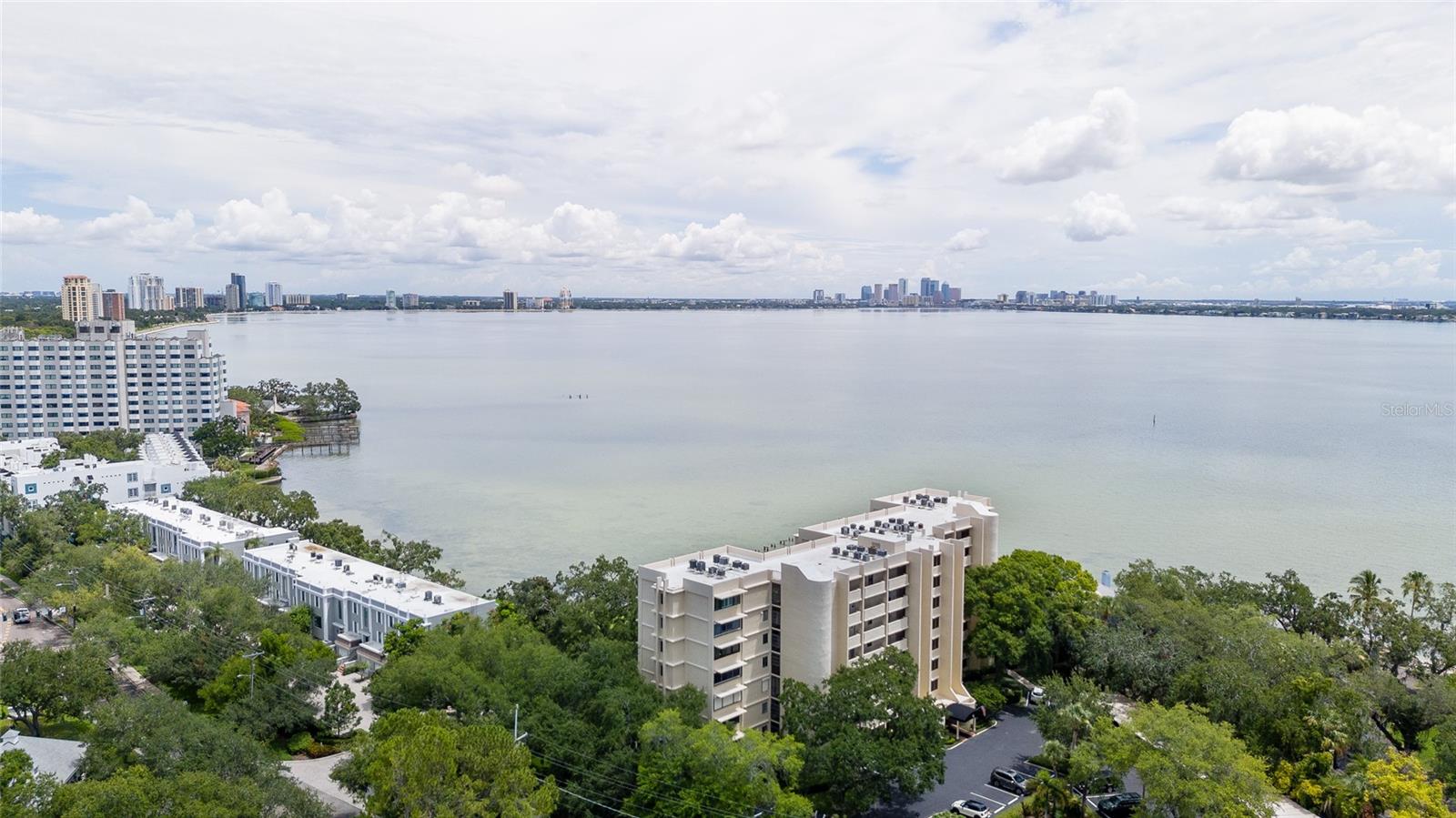 5020 BAYSHORE BOULEVARD 201