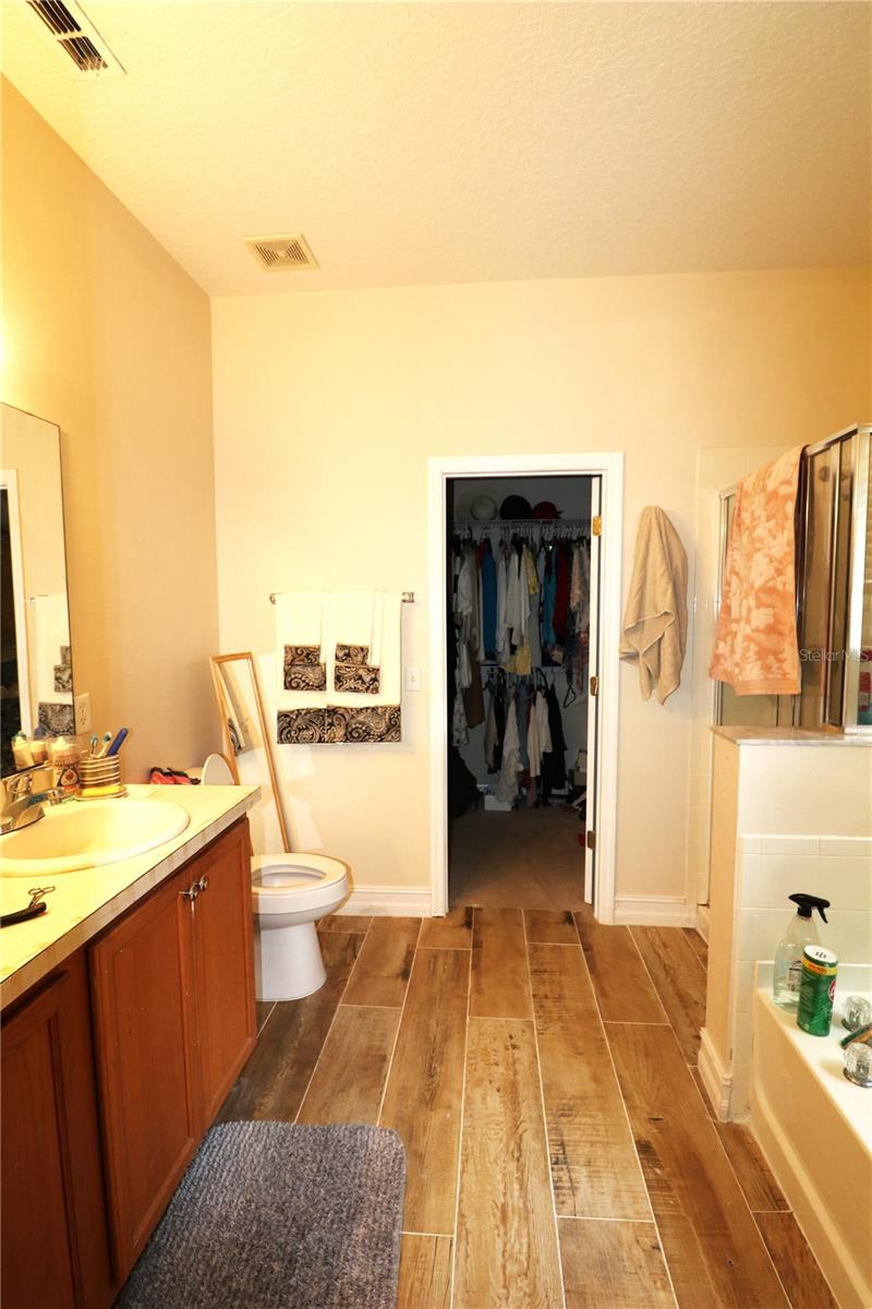 OAK LNDG - Residential