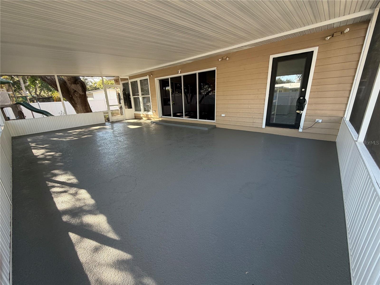 SOUTH VENICE - Residential