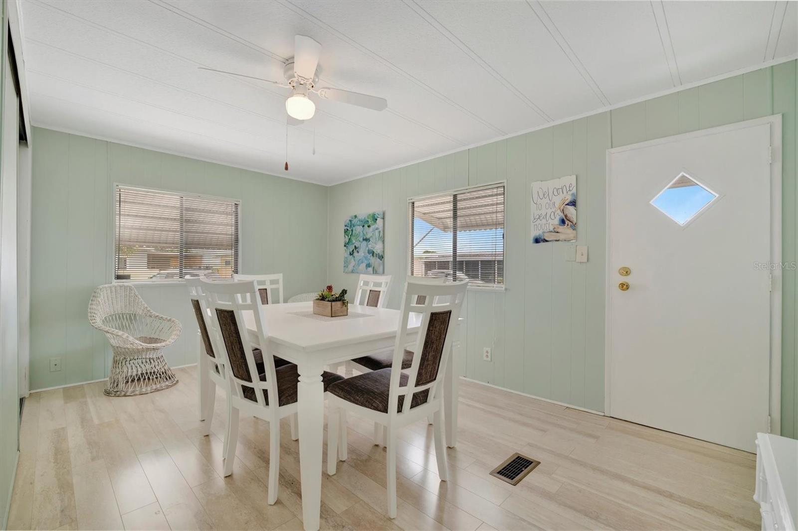 110 E SAINT LUCIA LOOP