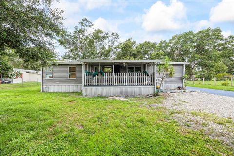 Photo of 6227 Springwoods Lane, Lakeland, FL 33811 (MLS # TB8468410)