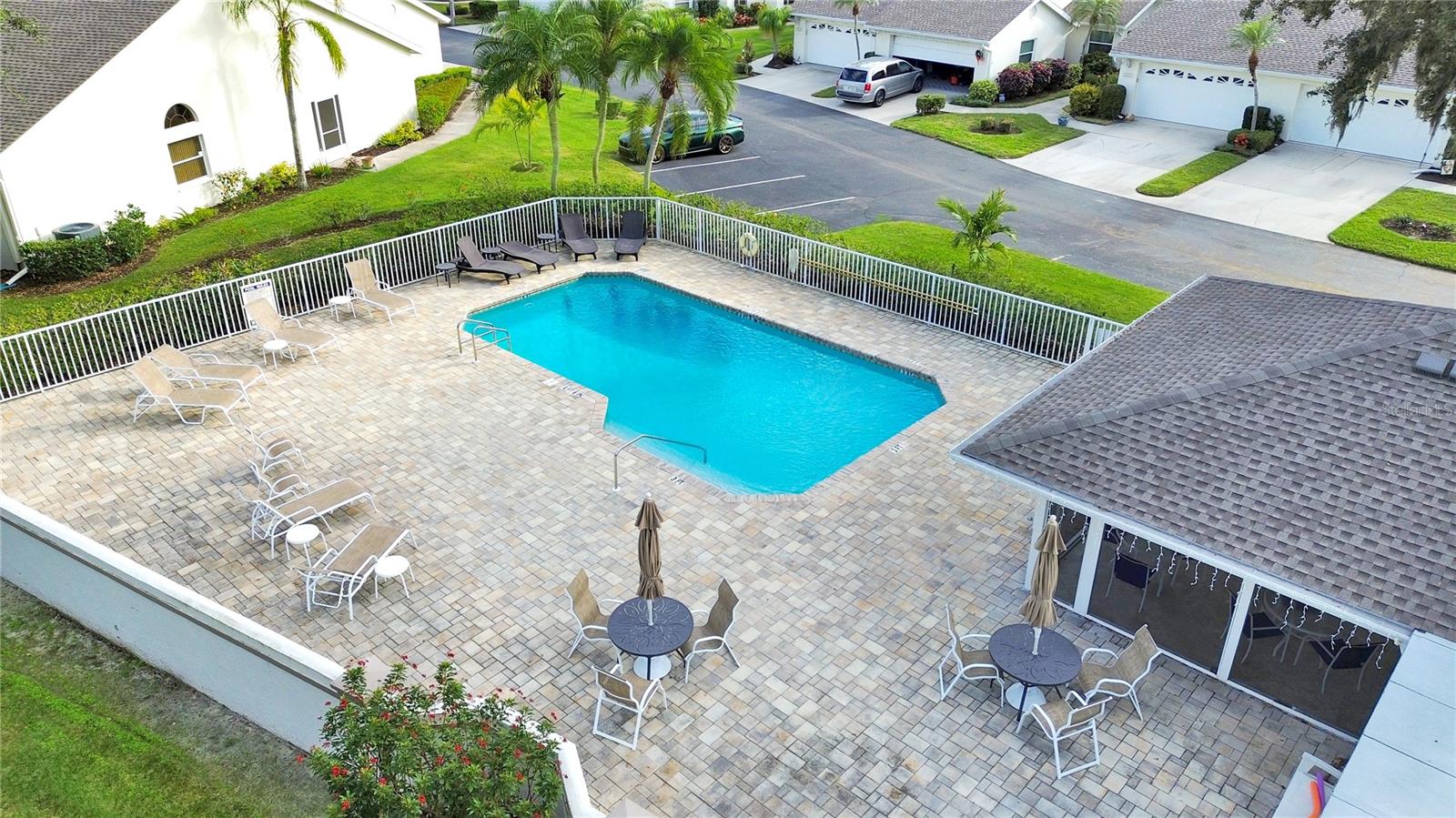 THE VILLAS OF EAGLE CREEK III & IV - Residential