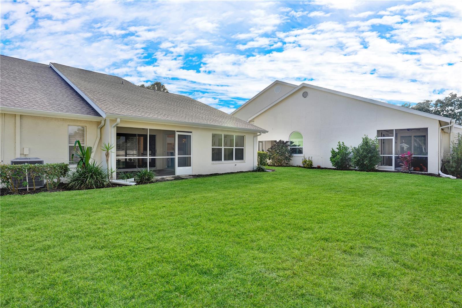 THE VILLAS OF EAGLE CREEK III & IV - Residential