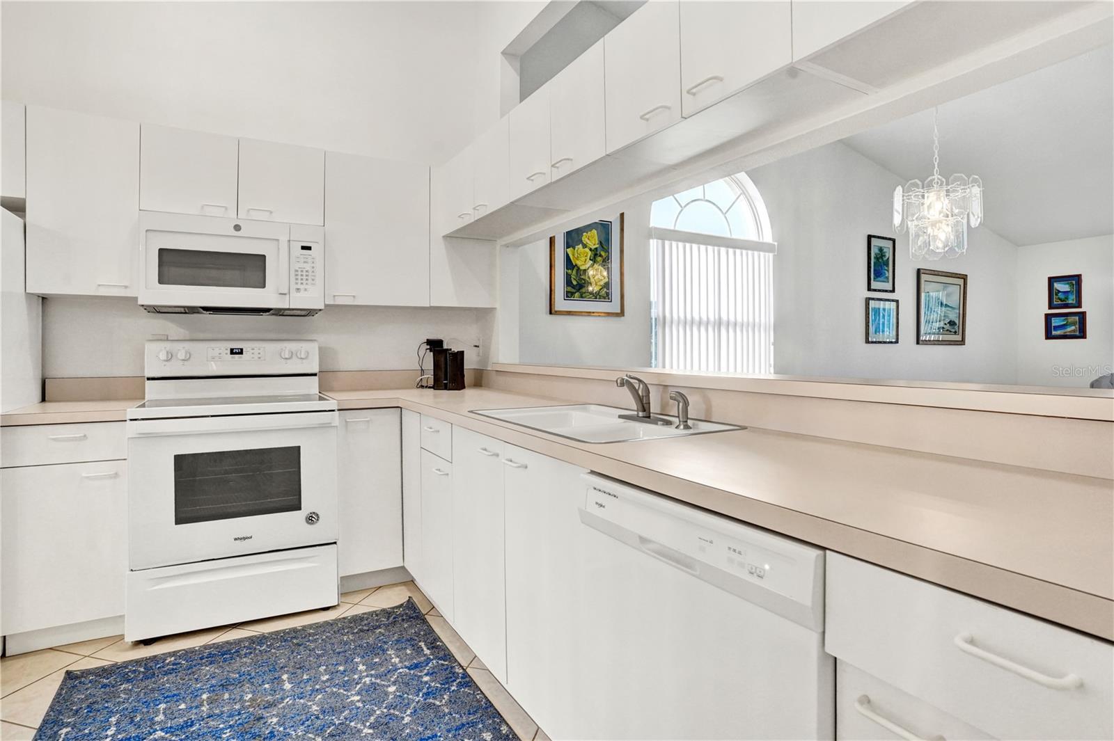 THE VILLAS OF EAGLE CREEK III & IV - Residential