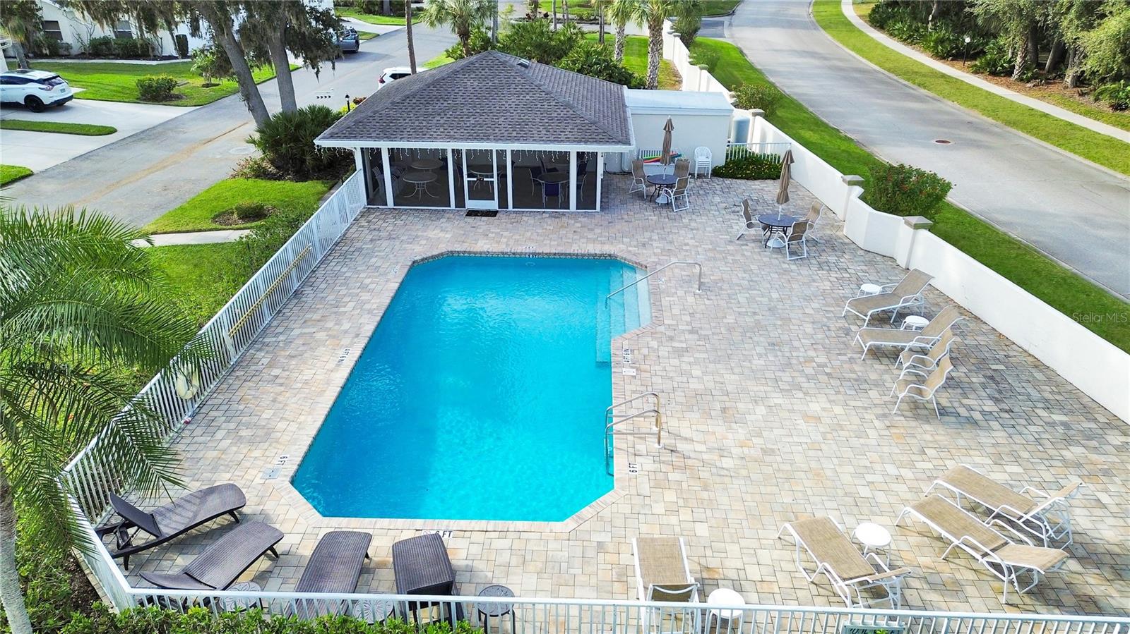 THE VILLAS OF EAGLE CREEK III & IV - Residential