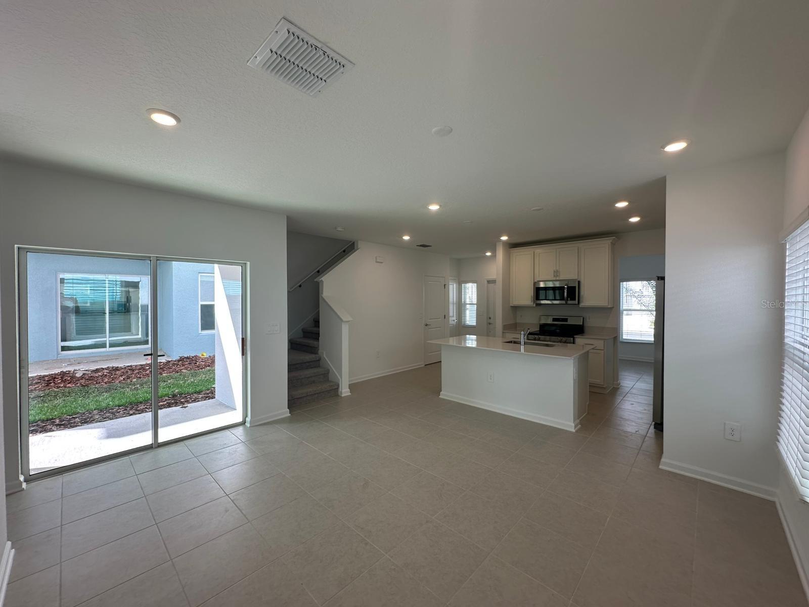 WELLNESS RIDGE PHASE 3 PB 85 PG 28-38 LOT 1101 ORB - Residential Lease