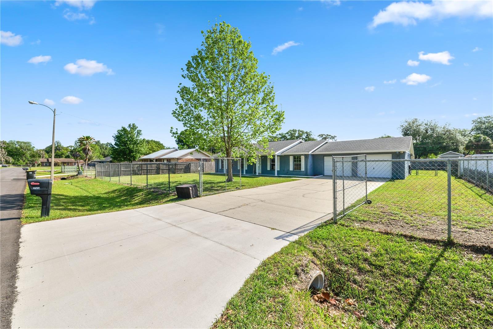 INDIAN WOODS - Residential