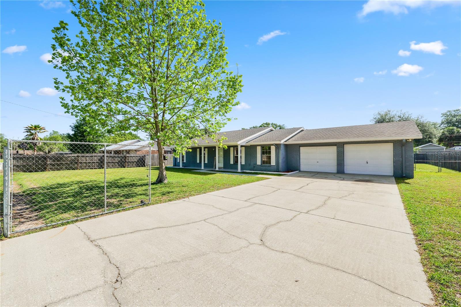 INDIAN WOODS - Residential