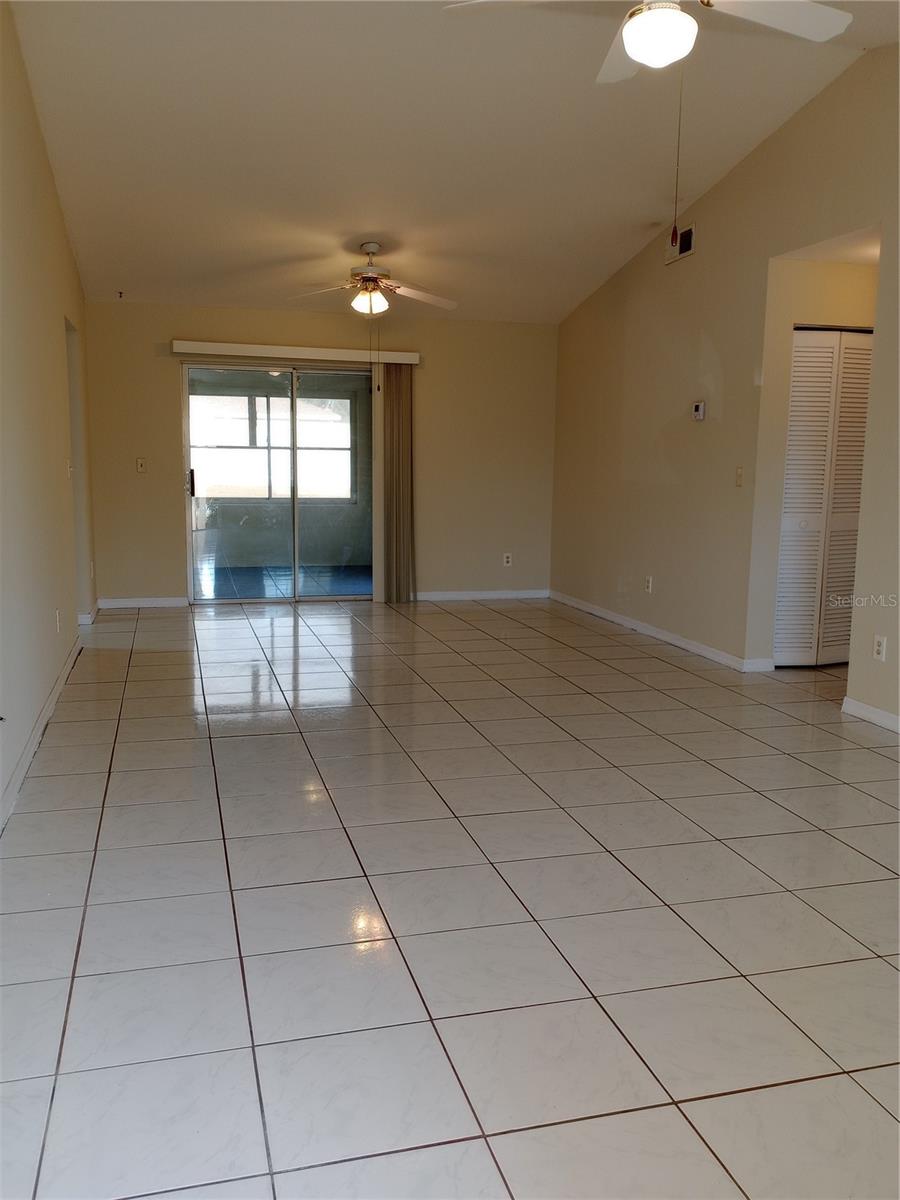 MARION OAKS UN 01 - Residential Lease