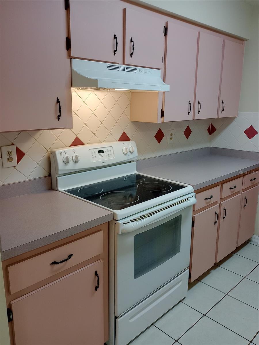 MARION OAKS UN 01 - Residential Lease