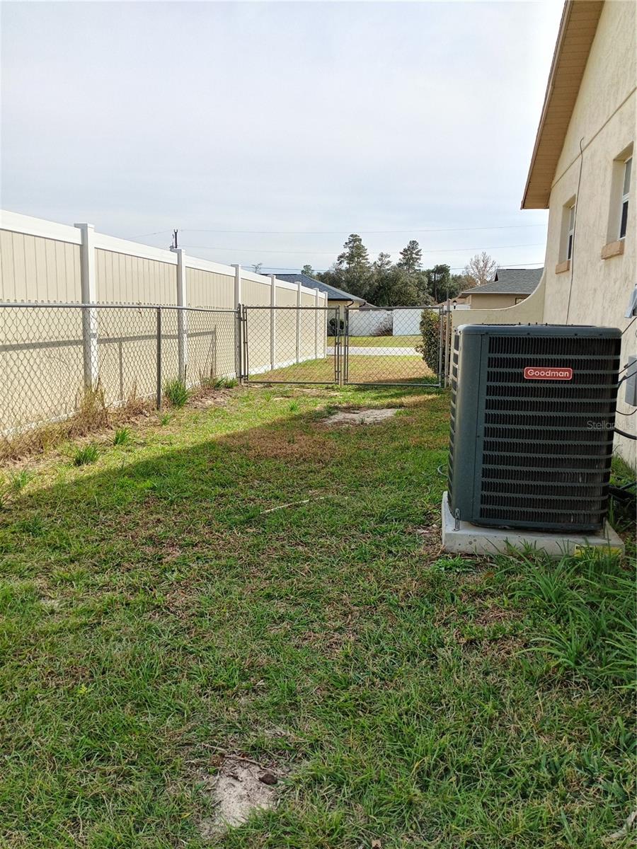 MARION OAKS UN 01 - Residential Lease