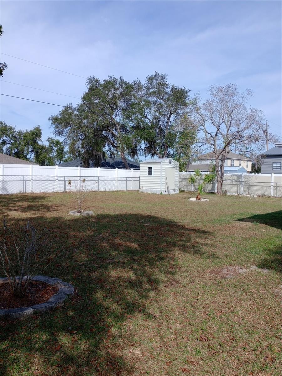 MARION OAKS UN 01 - Residential Lease