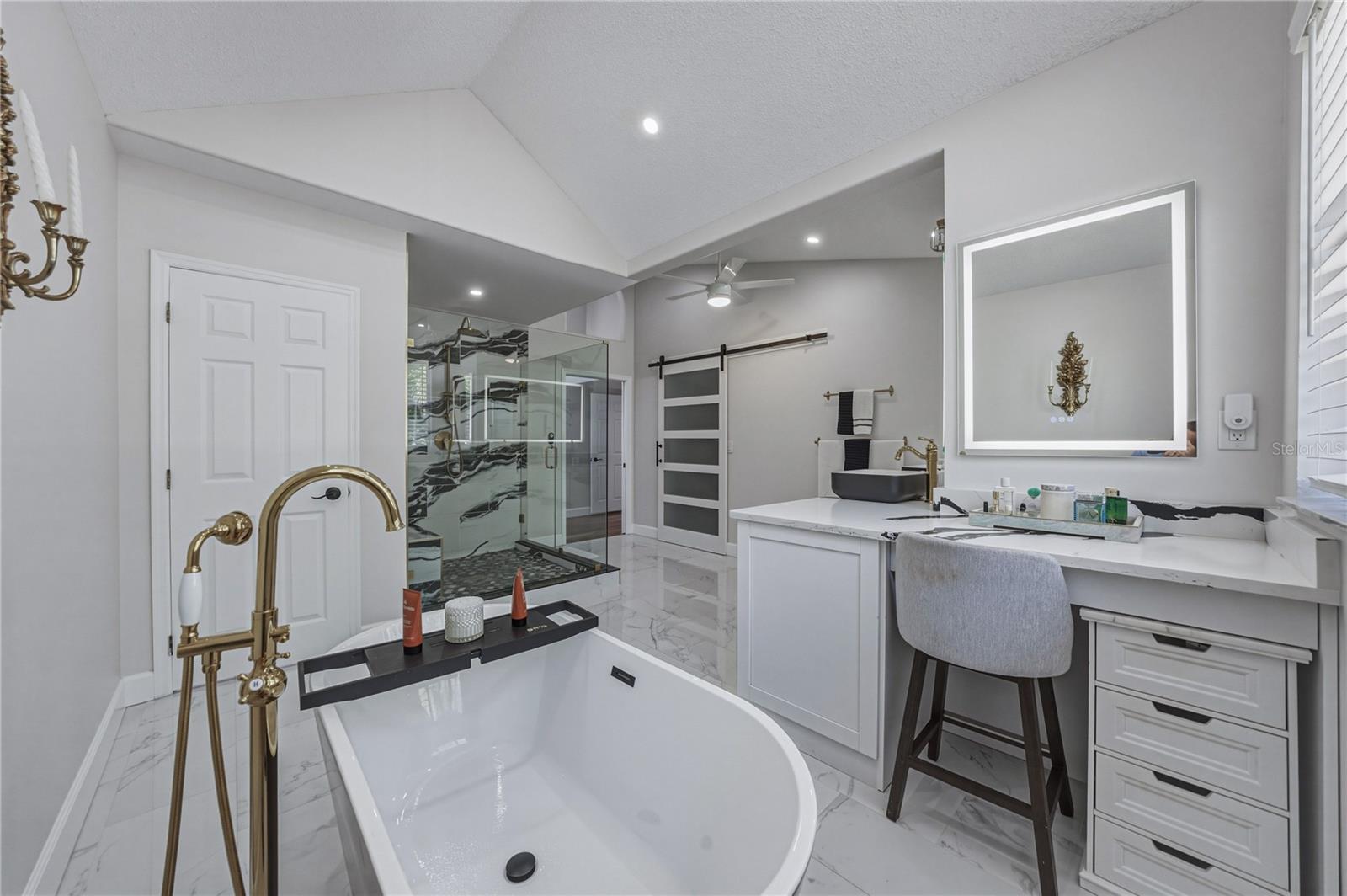 HUNTERS GREEN/FOX CHASE - Residential