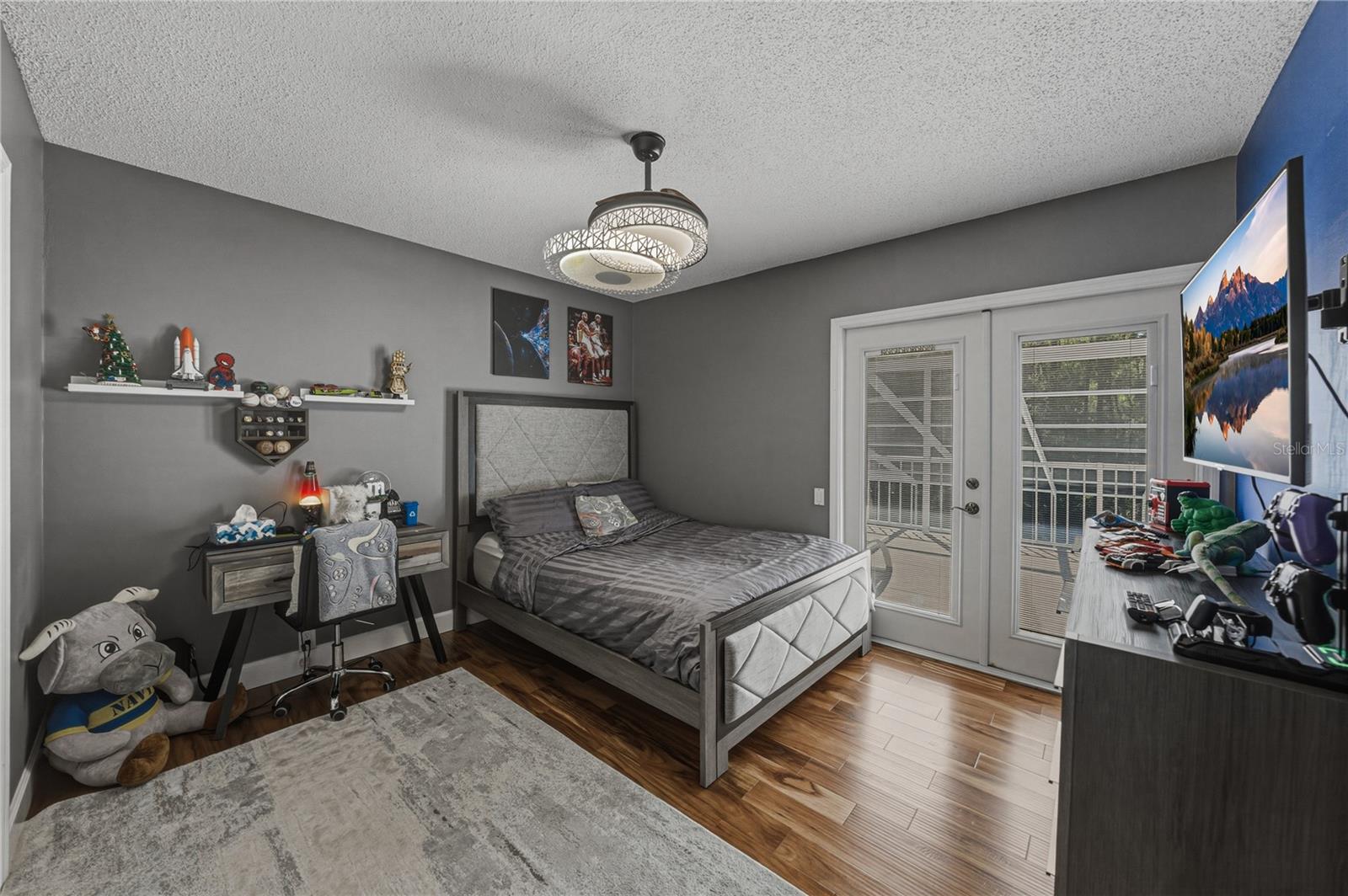 HUNTERS GREEN/FOX CHASE - Residential