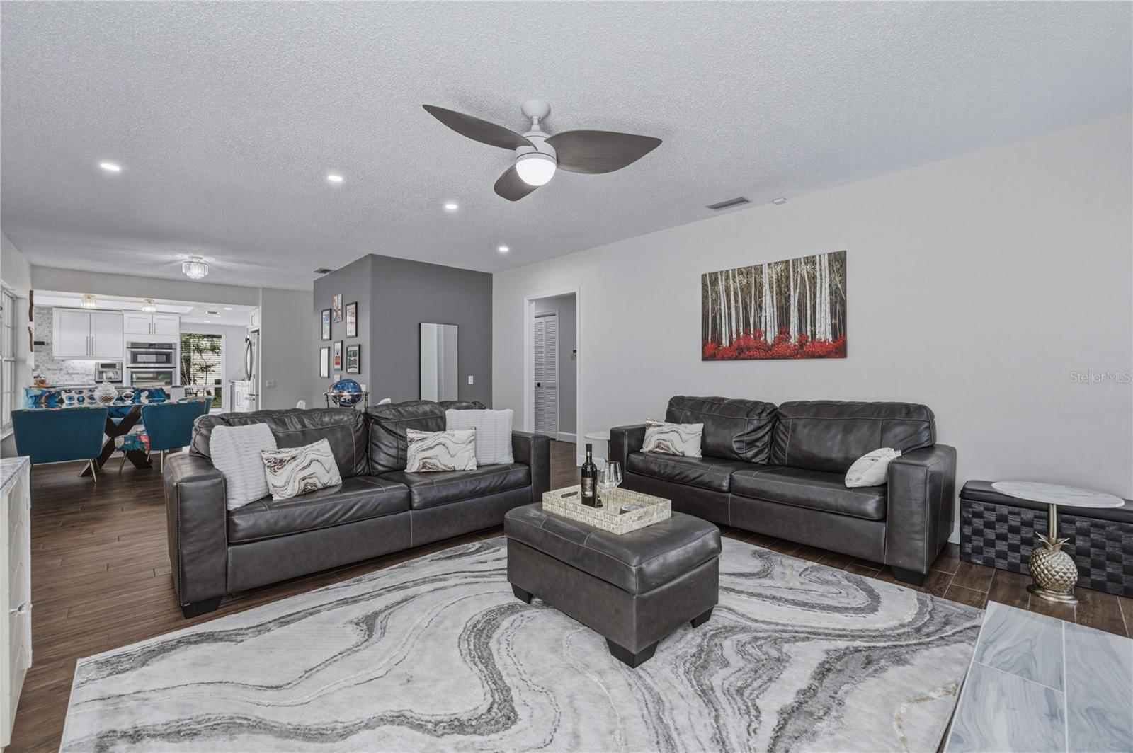 HUNTERS GREEN/FOX CHASE - Residential