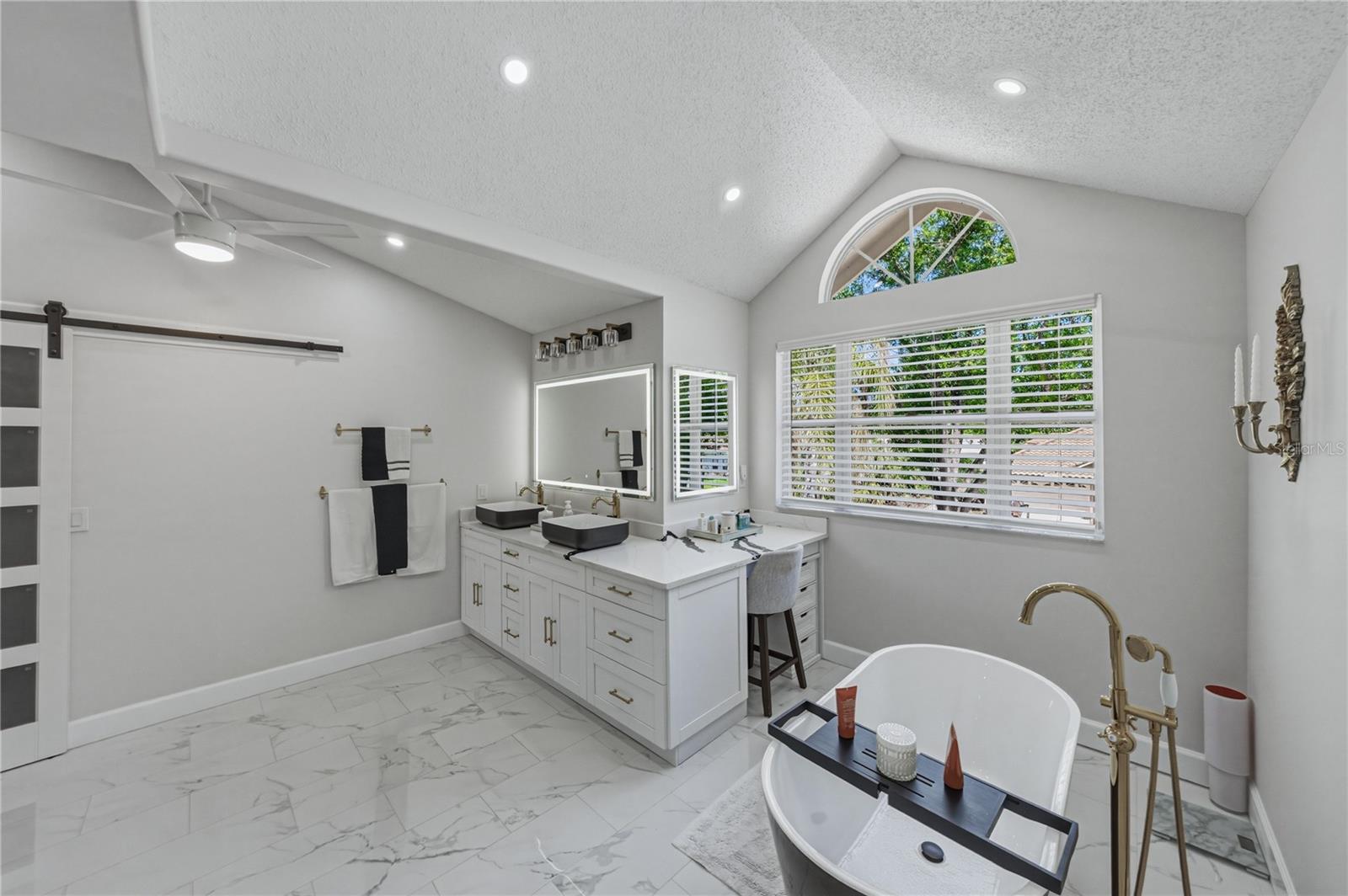 HUNTERS GREEN/FOX CHASE - Residential