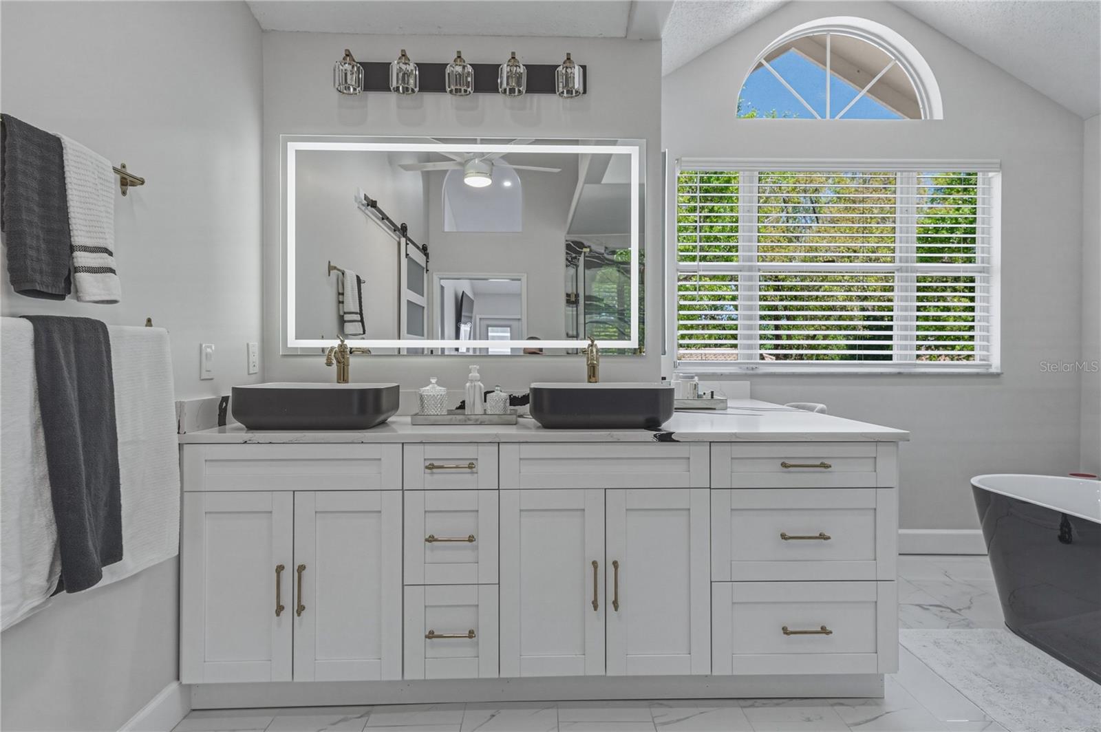 HUNTERS GREEN/FOX CHASE - Residential