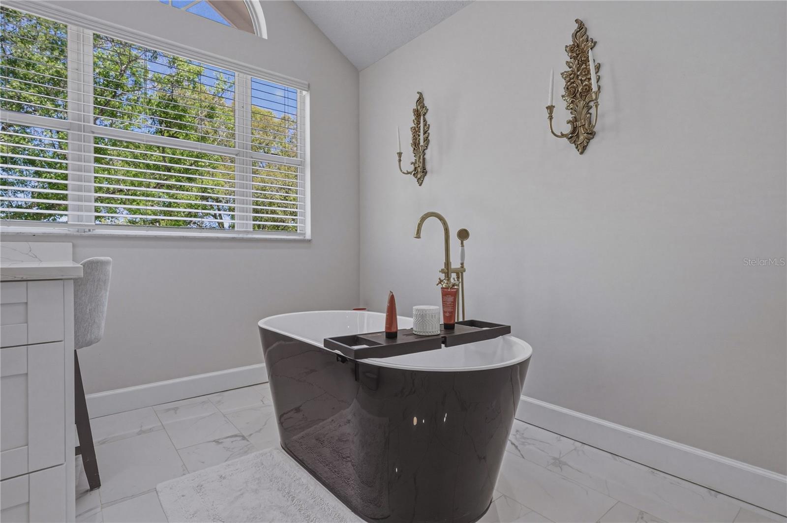 HUNTERS GREEN/FOX CHASE - Residential