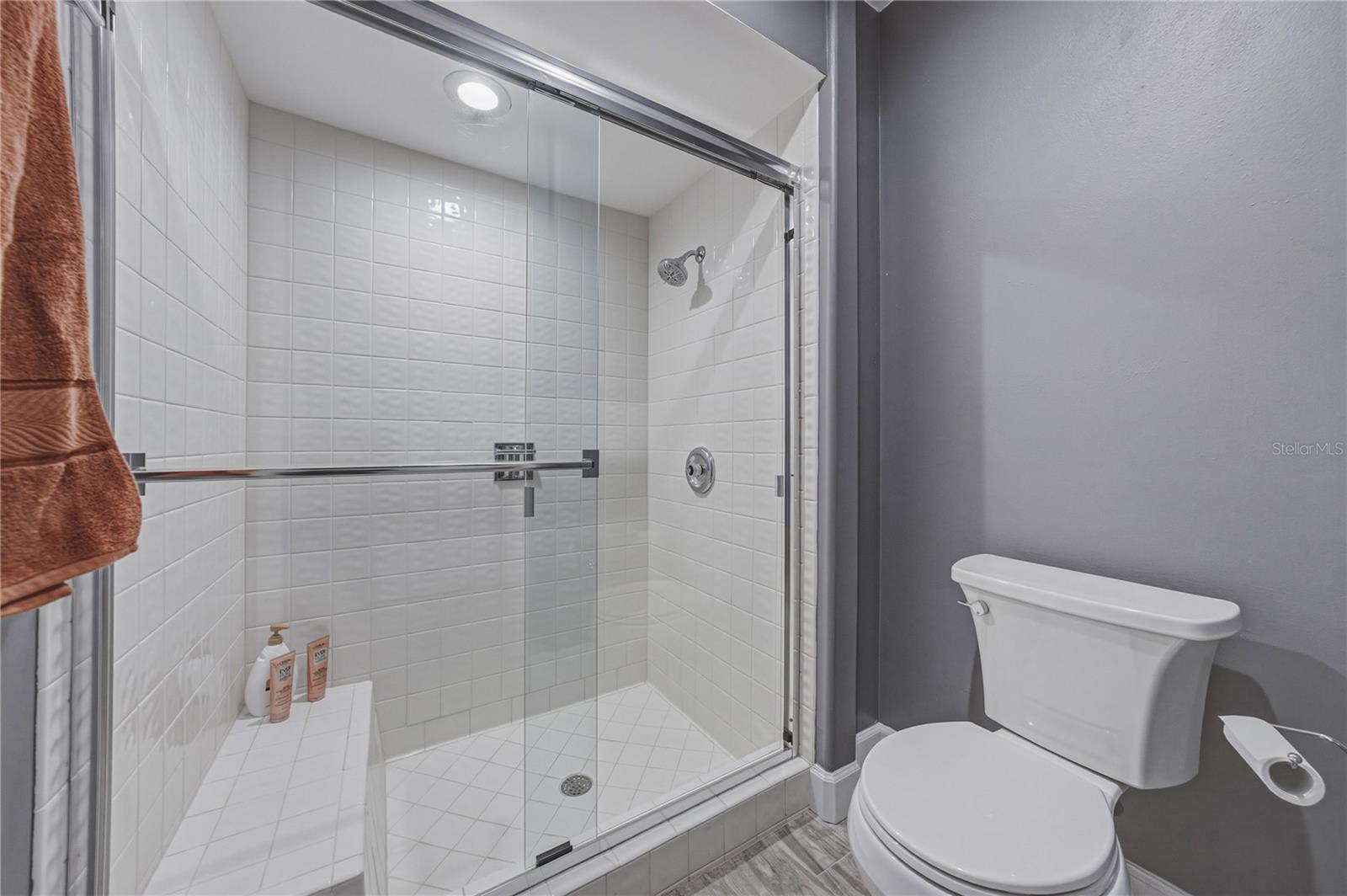 HUNTERS GREEN/FOX CHASE - Residential