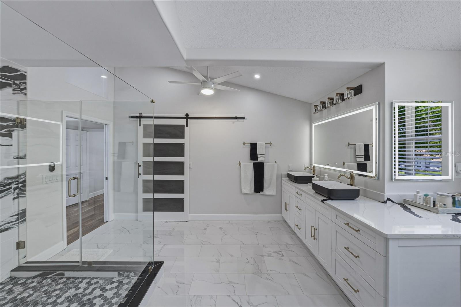 HUNTERS GREEN/FOX CHASE - Residential