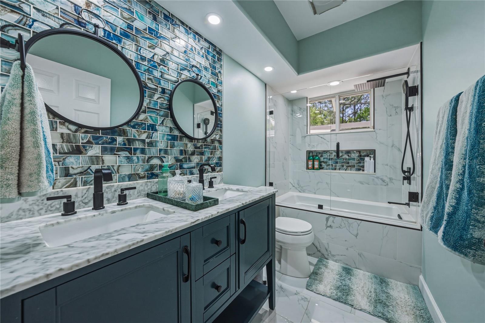 HUNTERS GREEN/FOX CHASE - Residential