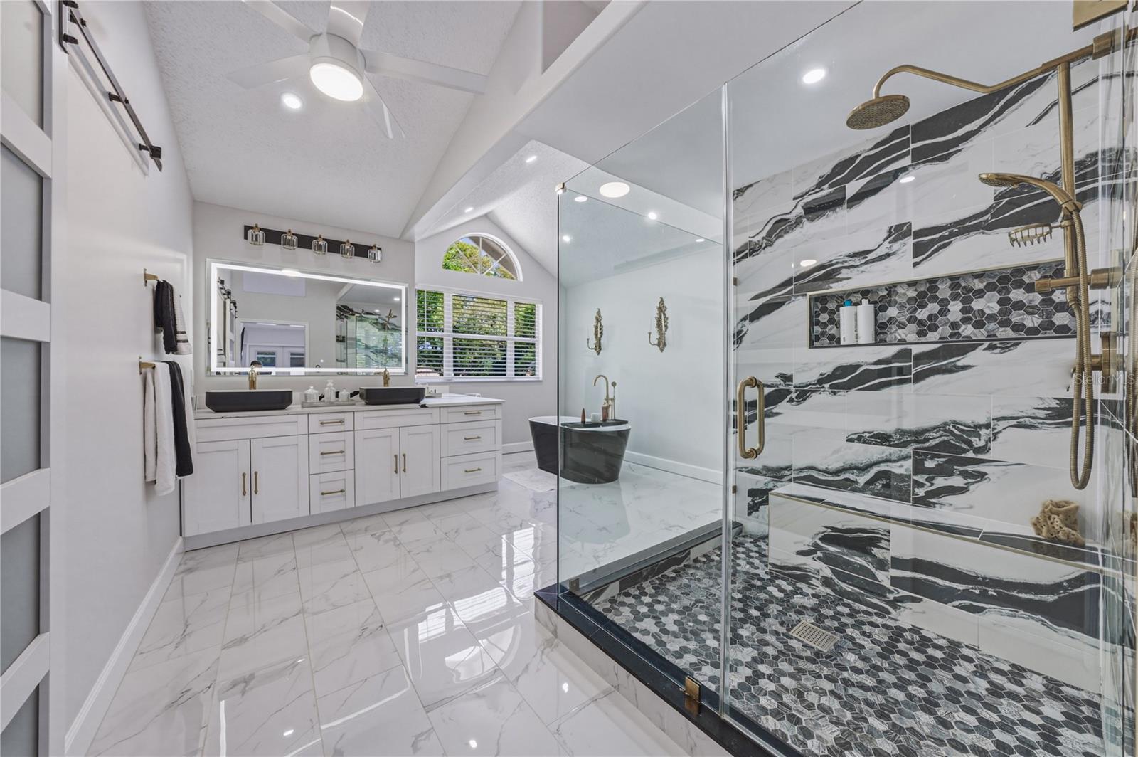 HUNTERS GREEN/FOX CHASE - Residential